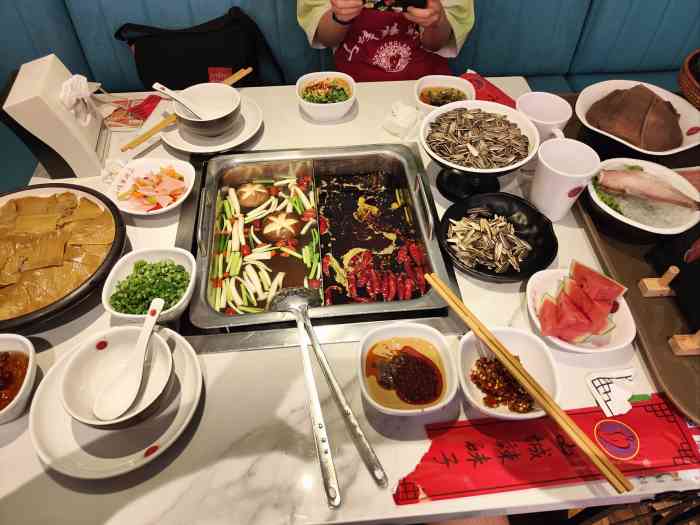 山城辣妹子重庆火锅长楹天街购物中心店