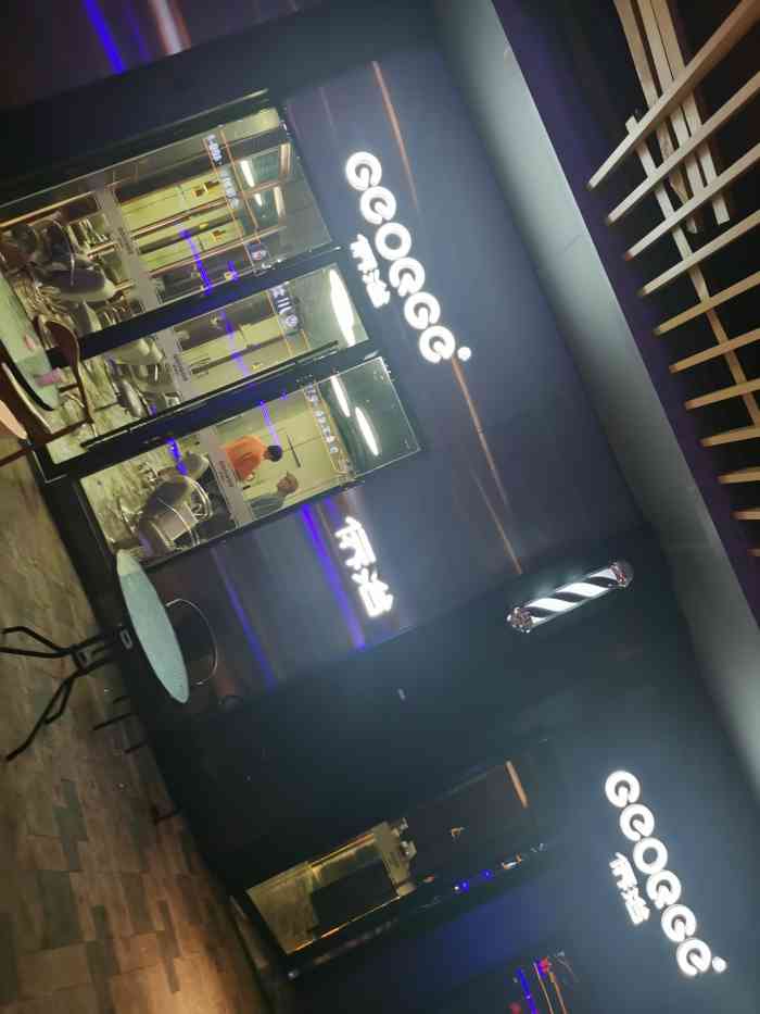 侨治发型(九宜城店)-"乔治是老牌子的理发店了来这里就感觉时间.