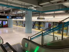 -蓝天路(地铁站)