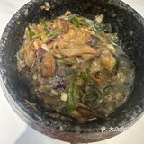 楠城湘餐厅以地道湘菜闻名,辣味层次分明,食材新鲜分量足
