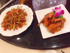 茶树菇炒肉-新南华大酒店(长寿店)