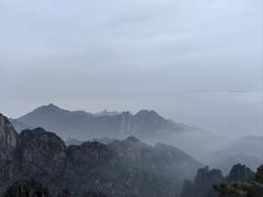 -黄山光明顶山庄