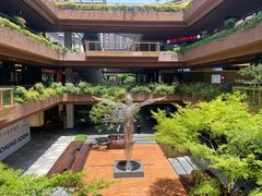 -瑞虹新天地月亮湾