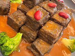 鲍汁黑豆腐-谷语中餐厅