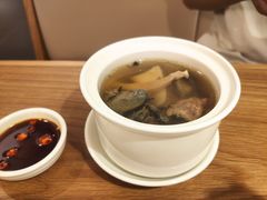 云芝红枣炖乌鸡汤-顺风汤馆·广府粤菜(江宸天街店)