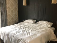 -长沙豪布斯卡酒店(长沙省政府德思勤店)