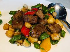 黑椒爆炒雪花牛肉粒-皇朝会.经典传统粤菜(外滩店)