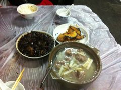 馄饨老鸭煲-老品芳