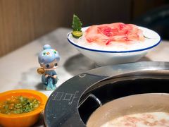 御品玫瑰造型鱼片-煲宫猪肚鸡(晶品店)