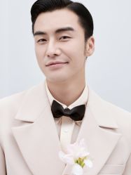 -至臻微拉婚纱摄影