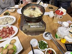 -濠轩阁特色生蚝火锅总店