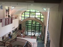 -香港大学