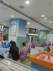 -孩子王童乐园(唐山万达广场店)