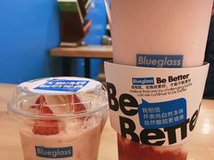 满杯胶原草莓-Blueglass酸奶(华贸购物中心店)