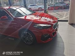 -上海宝信宝马4S店