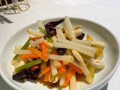 炝拌花生芽-丝路驿站(丽都店)