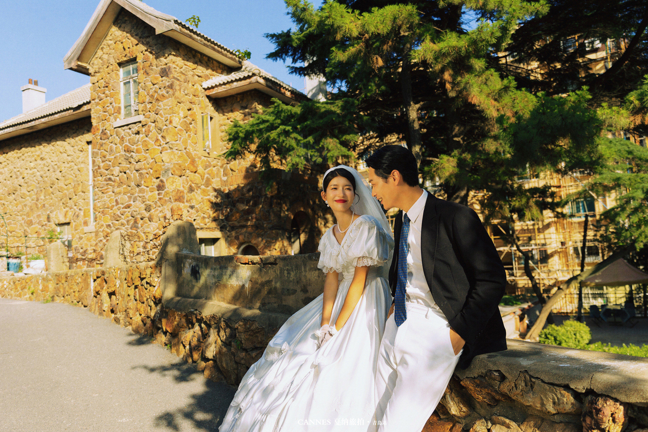 在青岛拍的港风复古婚纱照|氛围感绝了