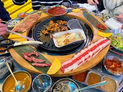 烤肉呼啦圈-玄希浪漫厨房·韩料烤肉(湖滨银泰in77店)