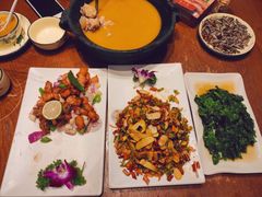 -老滇山寨•云南特色菜•地方菜•民族风情歌舞表演(金碧店)