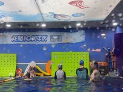 -龙格亲子游泳·水育早教运动中心(绿宝中心)