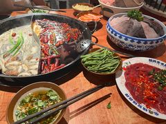 -周小明火锅(黑金冠社区店)