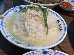 -肖四女乐山跷脚牛肉(南汇大学城生活广场店)