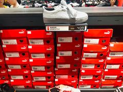 -PUMA品牌自营折扣店(武汉永旺梦乐城店)
