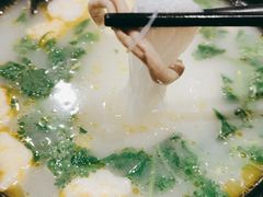 -小杨生煎(金山百联购物中心3楼店)