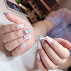 点击看大图 -Fanni美甲美睫皮肤管理