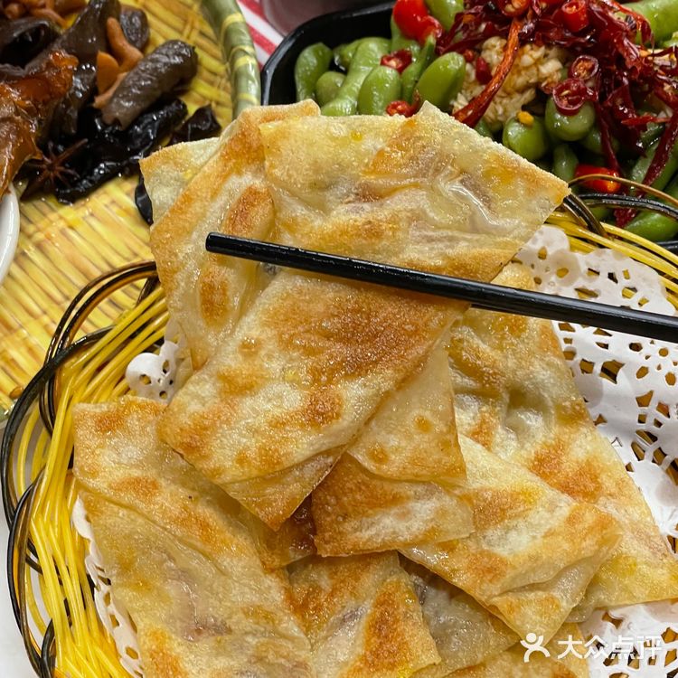 长沙人才懂… 这种路边搭棚的店才是真的好吃！