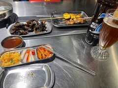 -马路牙子烧烤音乐酒馆(望京店)
