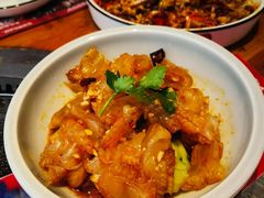 -山河屯铁锅炖·非遗东北菜(南山店)