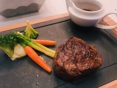 -龙虾酒吧扒房(宁波香格里拉店)
