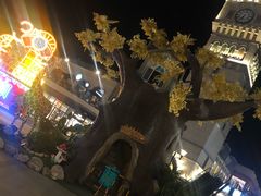 -王府井奥莱临潼小镇(临潼店)