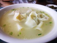 黄鱼馄饨-洪大妈·黄鱼面(金山嘴渔村店)