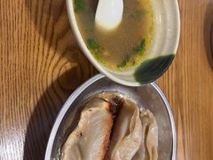 -黄阿姨锅贴大王(万航渡路店)