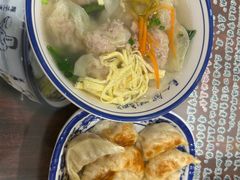 -长人馄饨铺(解放街店)