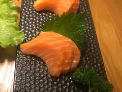 三文鱼刺身-本寻烧肉酒场(双井店)