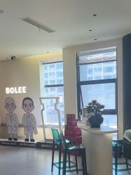 -重庆宝丽医疗美容