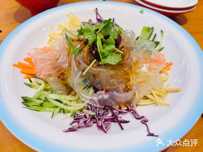 客临百思德·东北特色馆(龙湖时代天街店)东北大拉皮图片