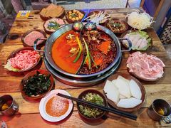 -老街·稳拈老火锅(海椒市店)