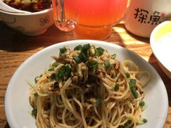 重庆鸡丝凉面-探鱼·鲜青椒爽麻烤鱼(北京路天河城店)