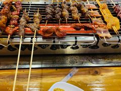 -哈尔滨小酒馆·鲜肉现穿自助烧烤(康新花园店)