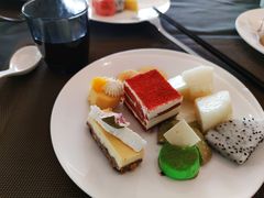 -万荟轩海鲜·粤式点心自助餐厅(蓝海风万怡酒店)