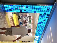 -泡泡玛特POPMART(蓝色港湾店)