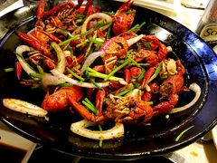 -虾弄弄海派小龙虾·牛羊蝎子火锅