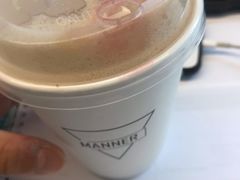 燕麦奶澳白-Manner Coffee(凌空SOHO店)