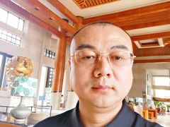 -豪门视光·星趣控·蔡司依视路眼镜代理商(中央大街店)