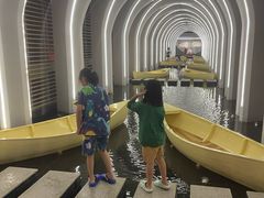 -涨巢·潮玩水疗局