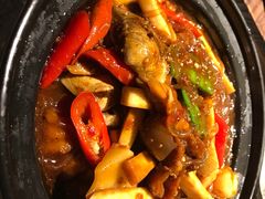 -穹六人间 people 6(岳阳路店)